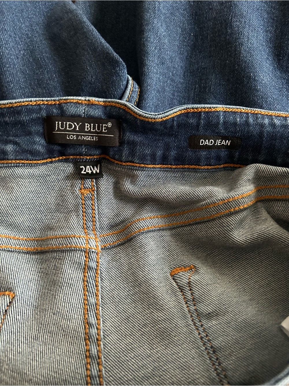 Judy Blue Brett Distressed Dad Jeans. - Picture 11 of 15